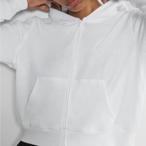 Aritzia TNA Boxy Waffle Zip
Hoodie White